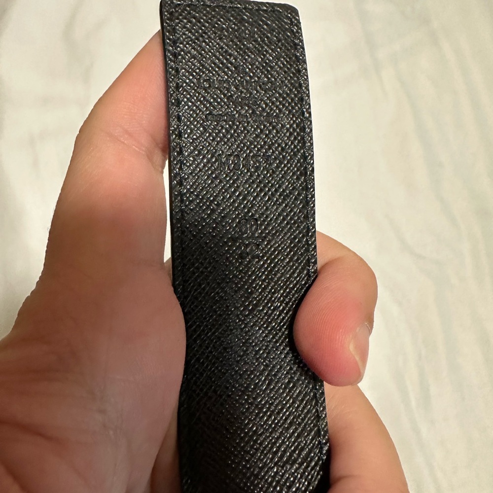 Louis Vuitton Black and Gold Monogram Belt
LV Initiales 30mm Reversible Belt - Picture 12 of 12